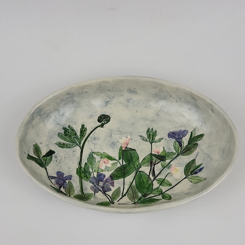 Vtg 80s Salt Marsh Pottery 10" Oval Bowl Wall hanging Anemone / Vinca Flowers